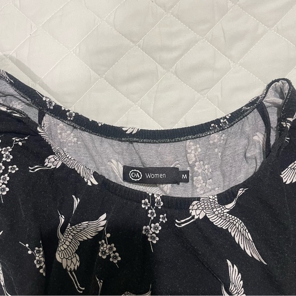 Stylish Black Dress with Bird Pattern - Picture 3 of 3